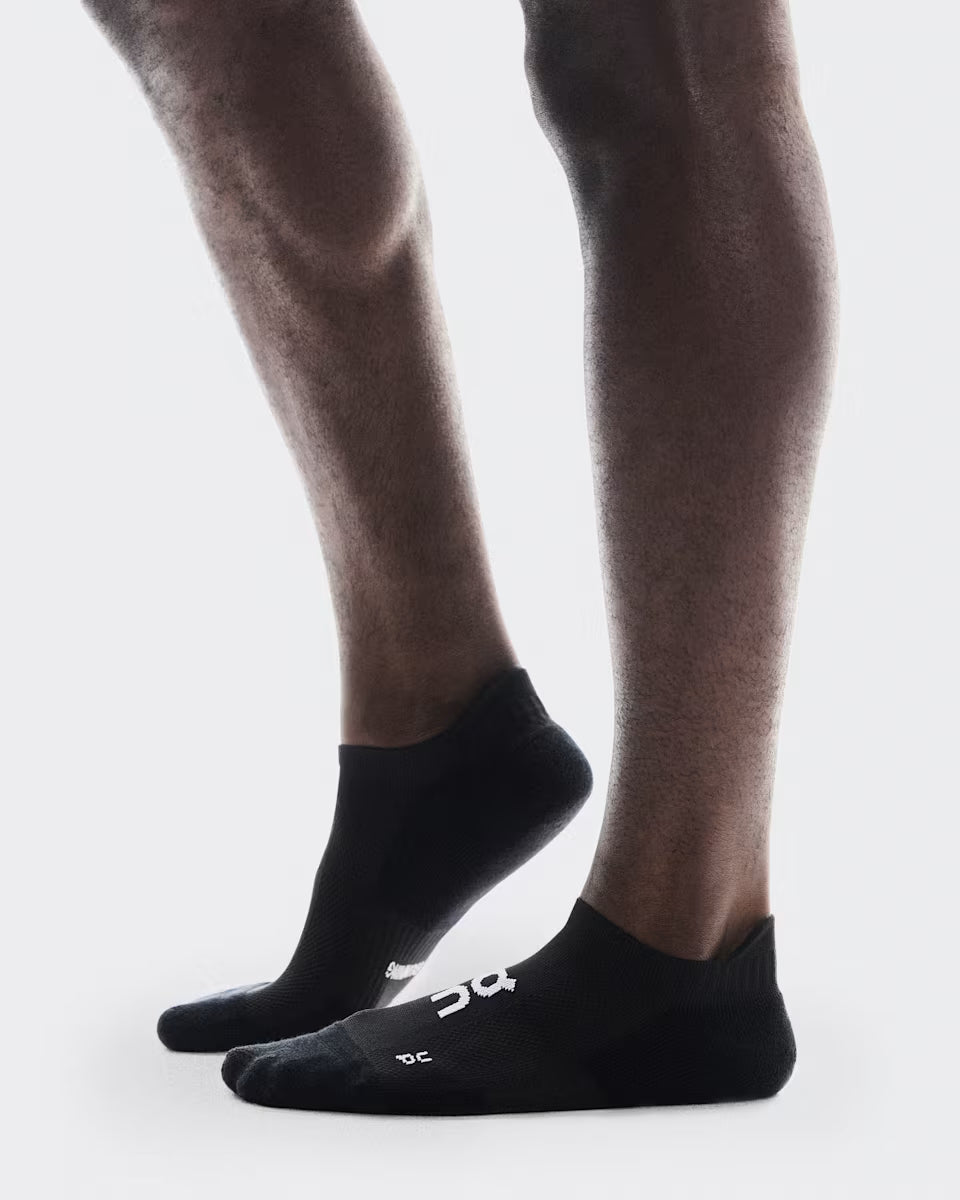 ON Core Run Low 2P U Black