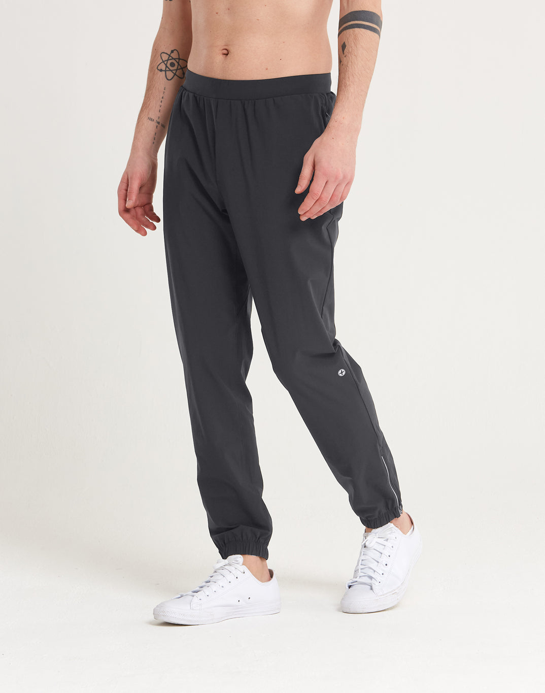 Gym + Coffee In Motion Jogger M Midnight Grey