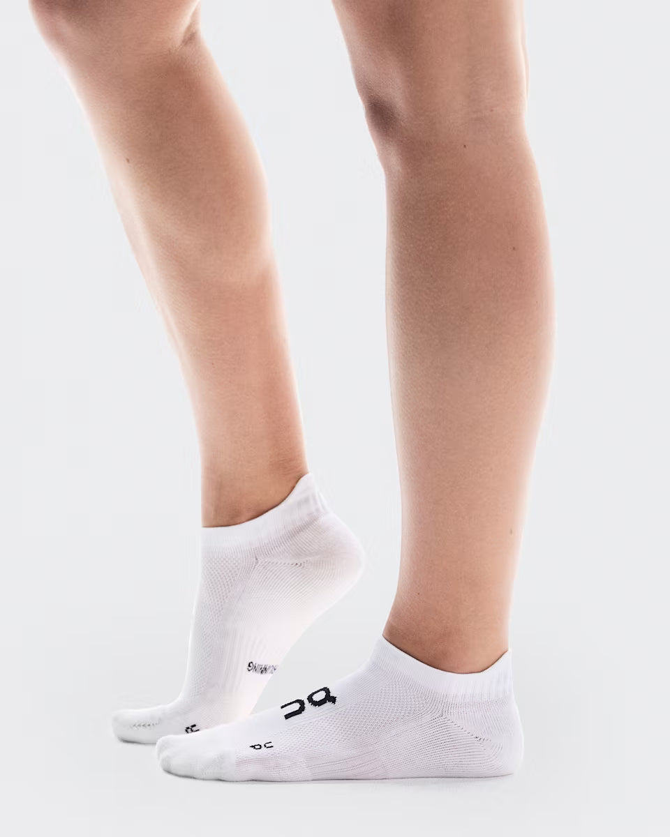 ON Core Run Low 2P U White