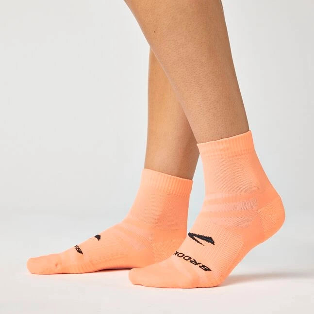 Brooks Ghost Lite Quarter Socks 2-Pack Cyber Peach & White/Peach