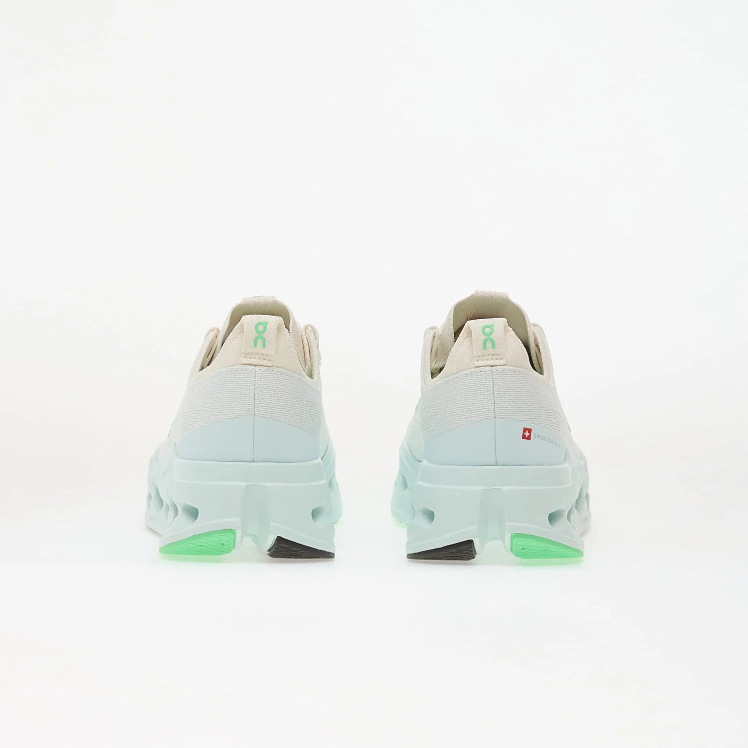 ON Cloudsurfer Max W Ivory/Flurry