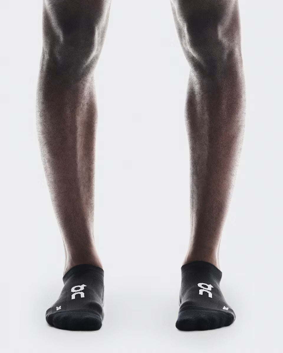 ON Core Run Low 2P U Black