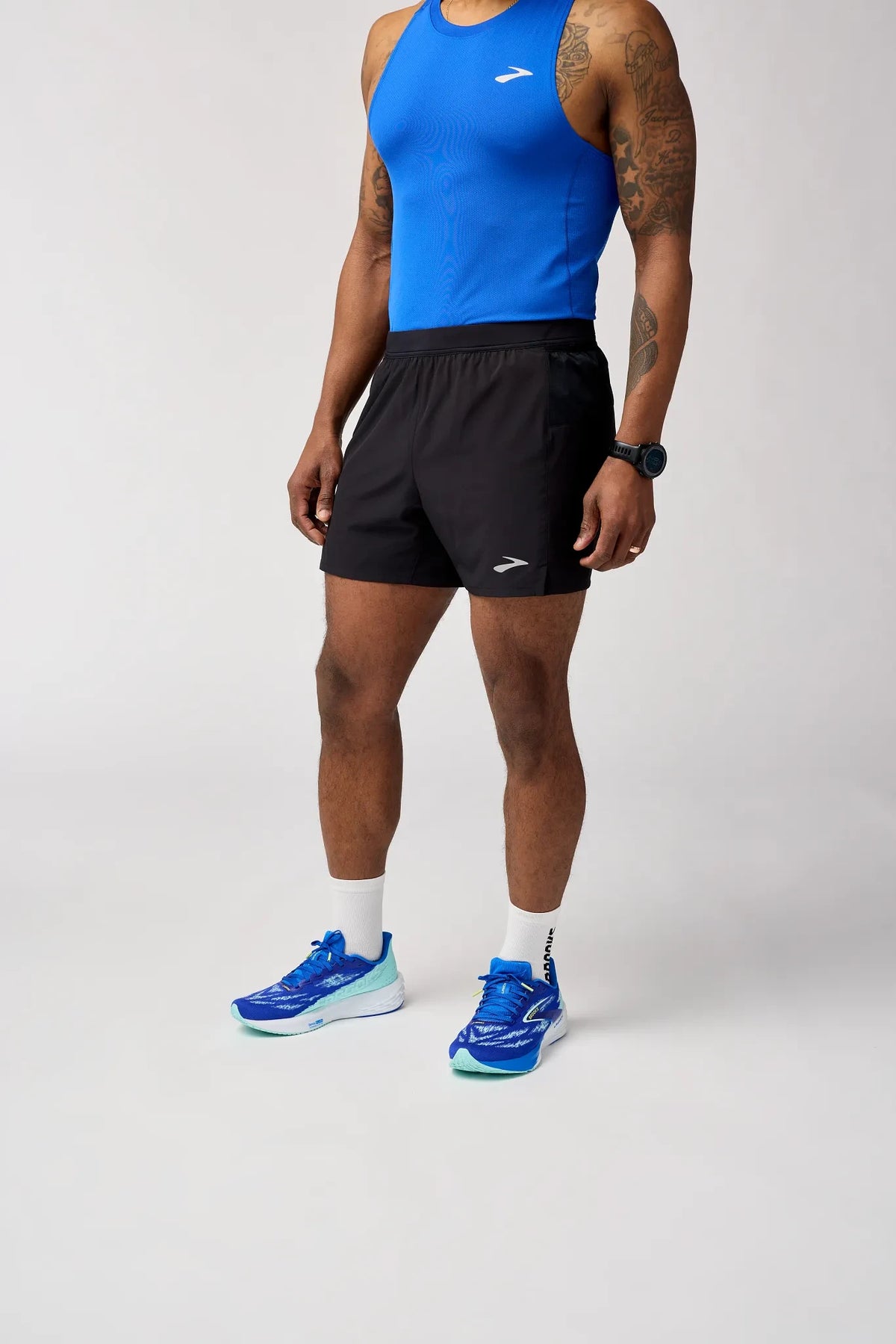 Brooks Journey 5" Short M Black