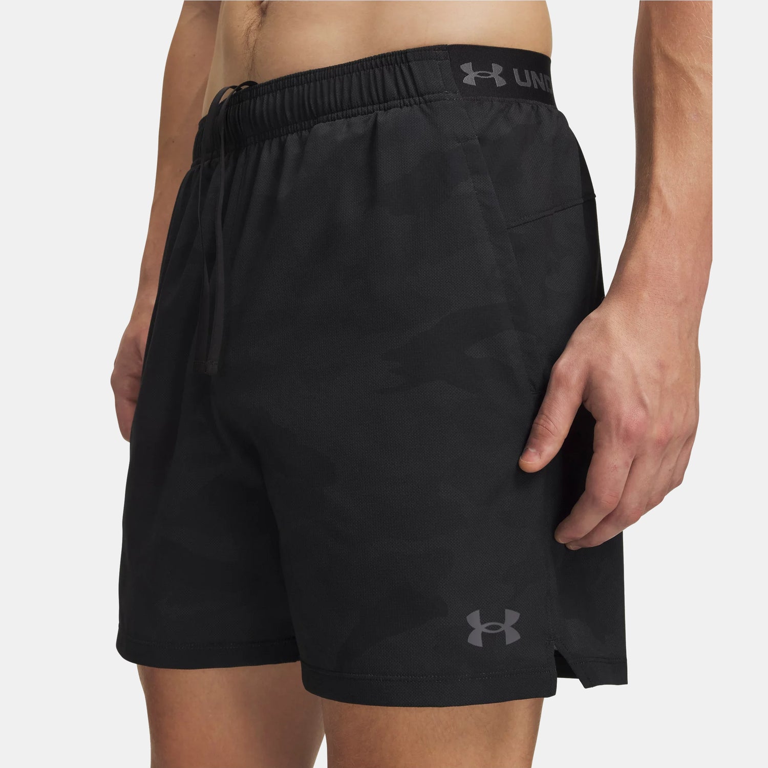 UA Vanish Woven 2.0 6"  Print Shorts M Black