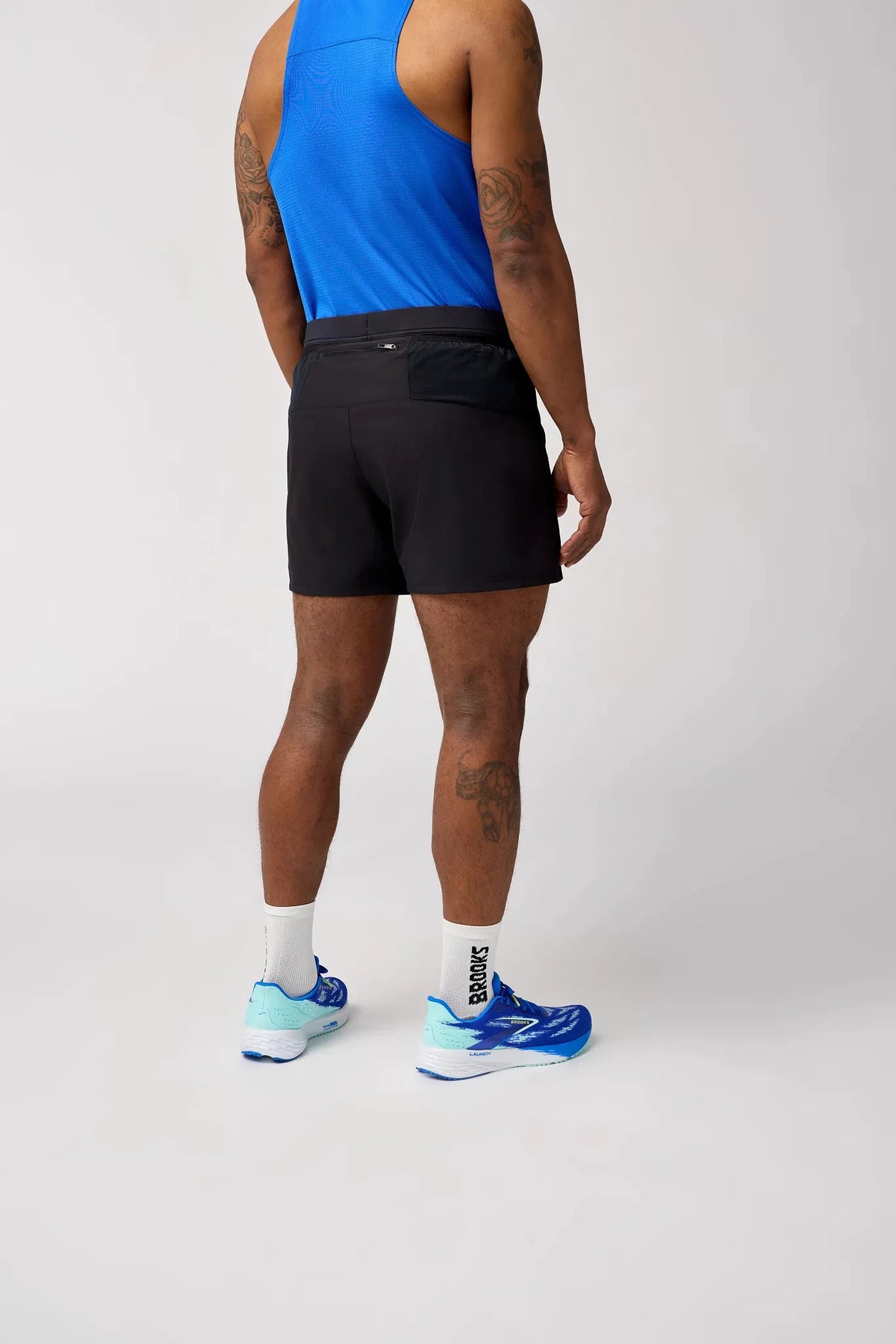 Brooks Journey 5" Short M Black