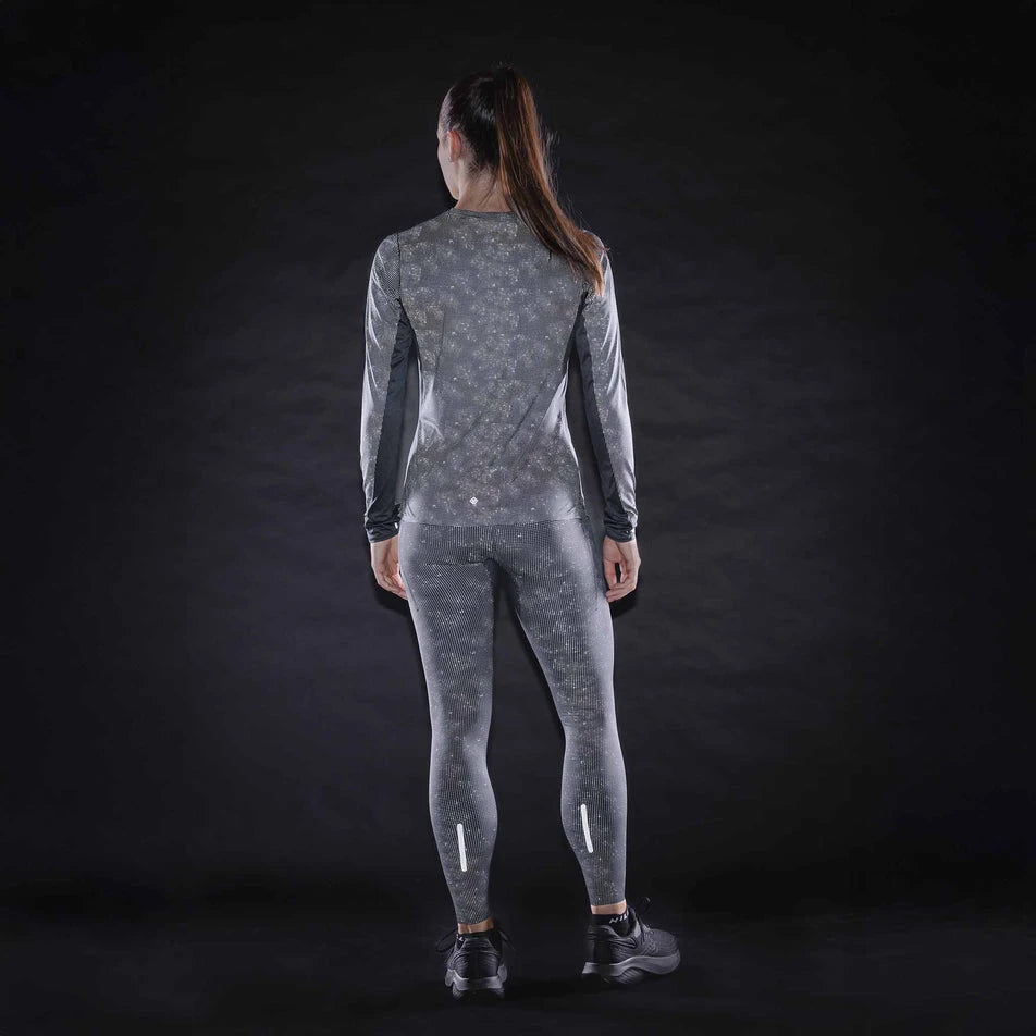 Ronhill Women's Tech Reflect Lux Long Sleeve Tee - Black/Reflect