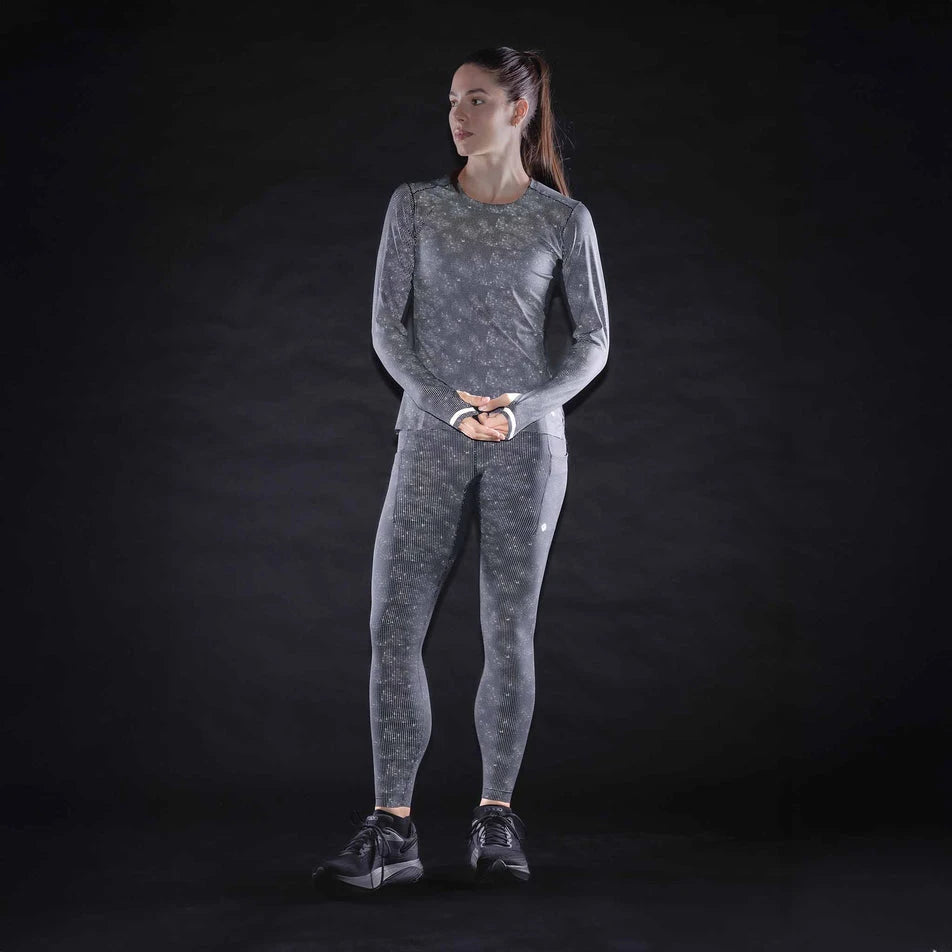 Ronhill Women's Tech Reflect Lux Long Sleeve Tee - Black/Reflect