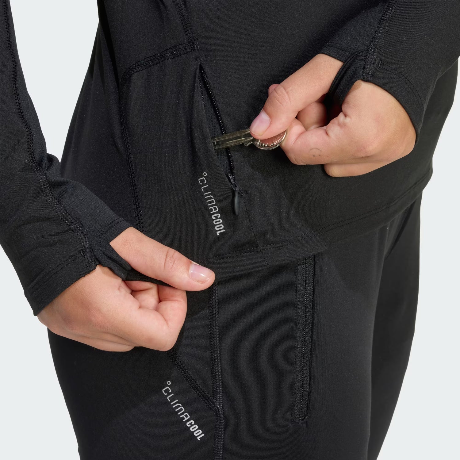 Adidas ADI365 Iconic Running 1/2 Zip W Black