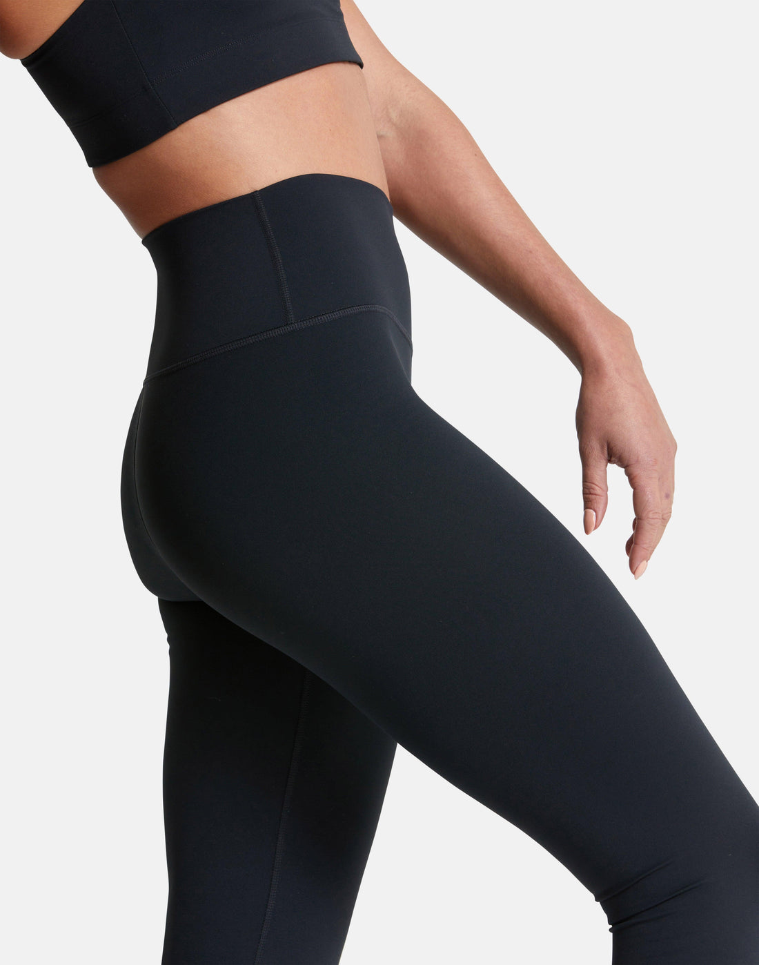 Gym + Coffee Aurora Legging W Black