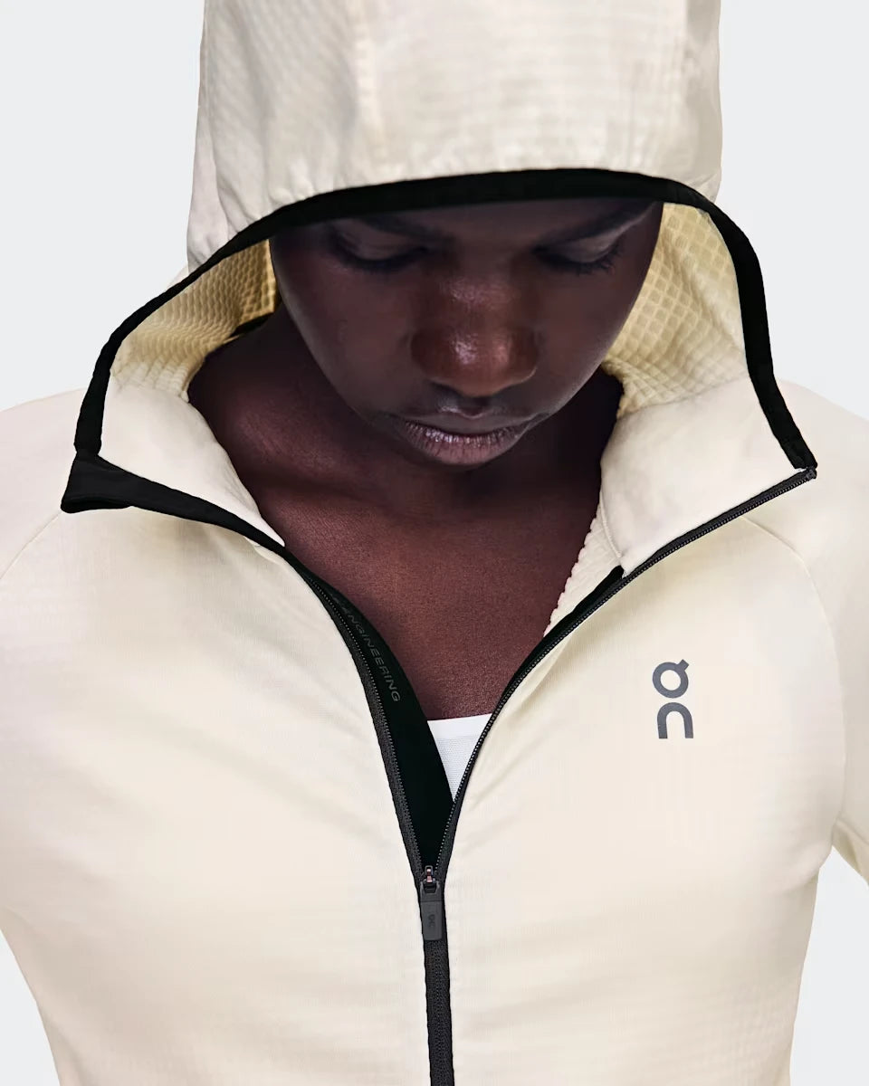 ON Running Climate Zip Hoodie W Hare