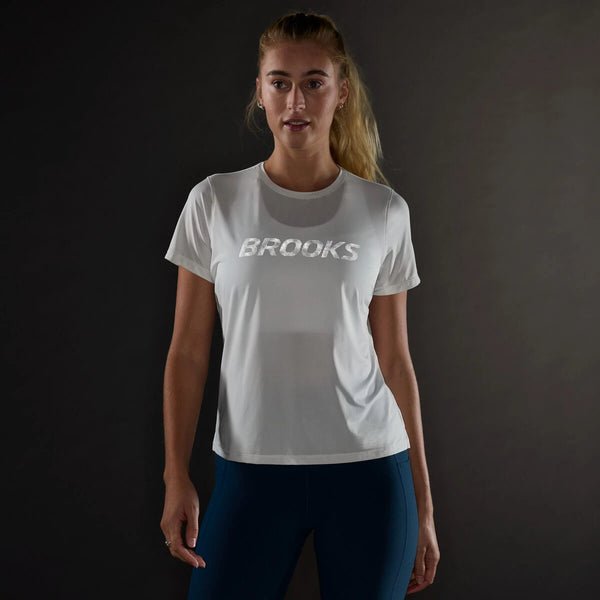 Brooks Dash Reflective Short Sleeve	Bone/Reflective