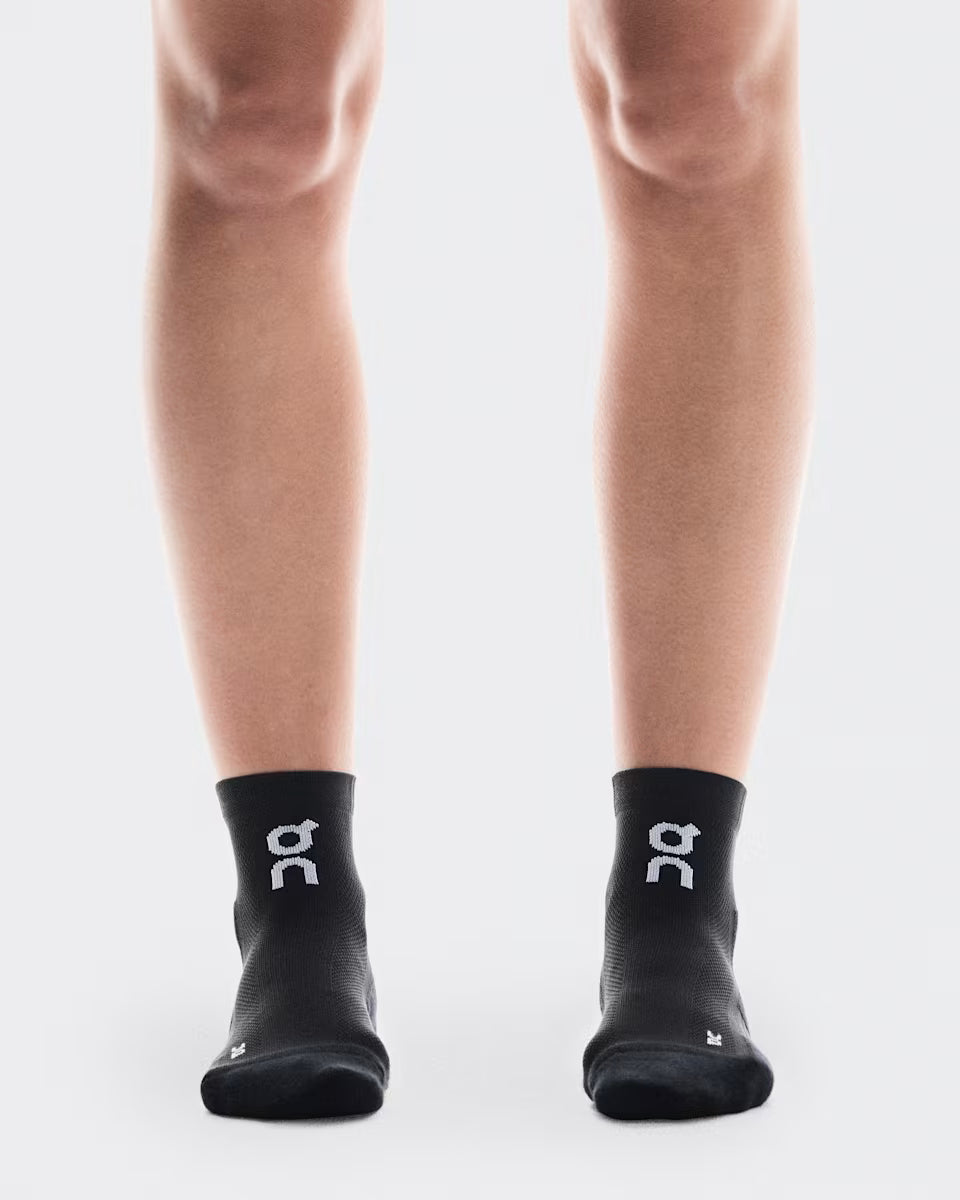 ON Core Run Mid 2P U Black