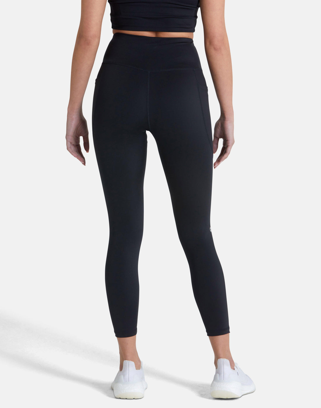 Gym + Coffee Relentless 7/8 Legging W Black