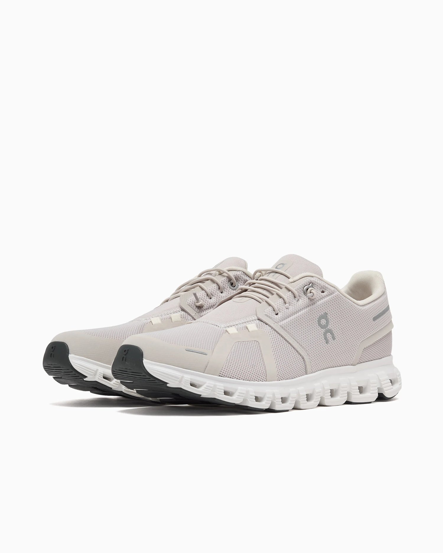 ON Cloud 6 M Pearl/White